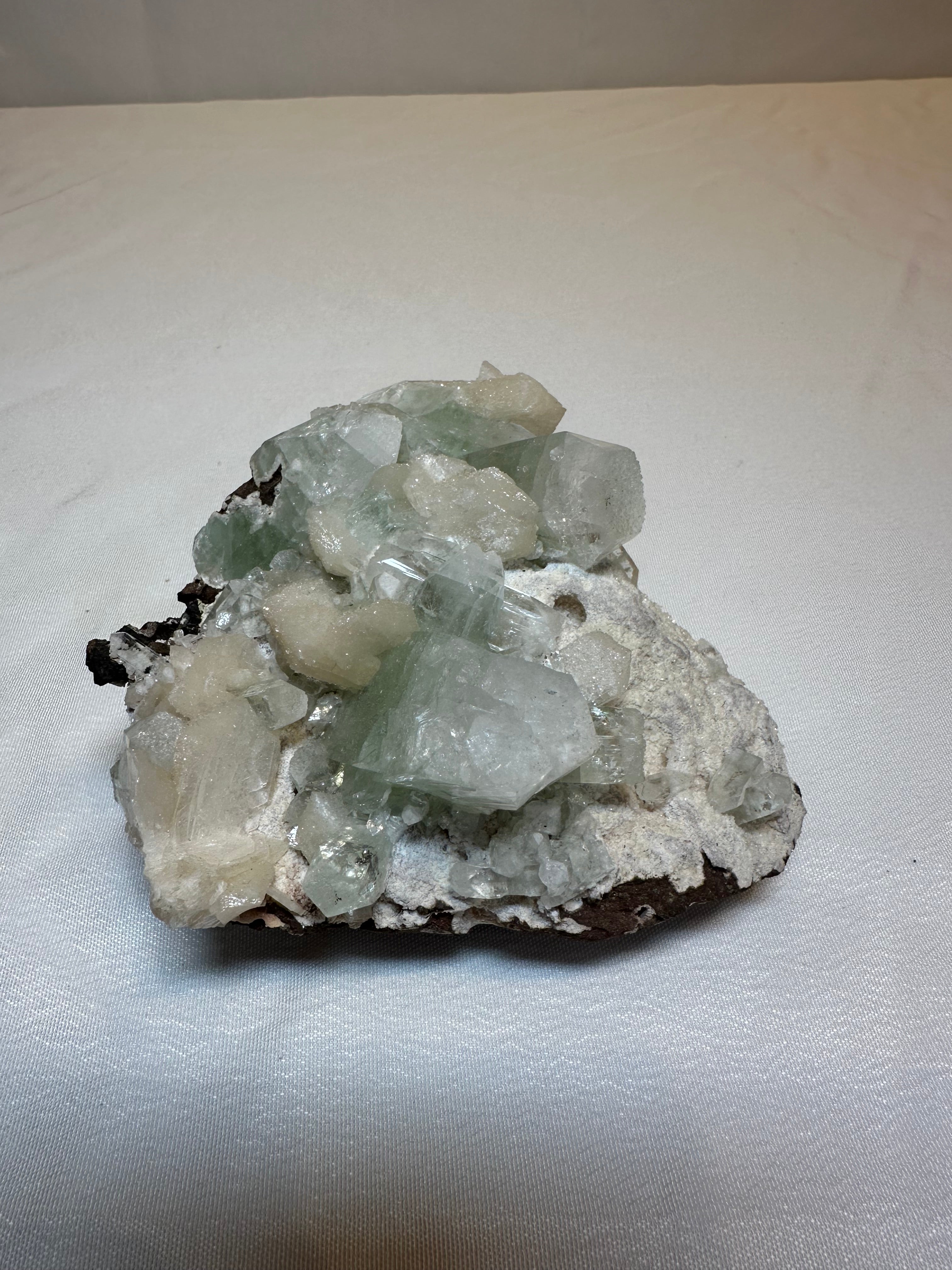 Apophyllite avec fluorite