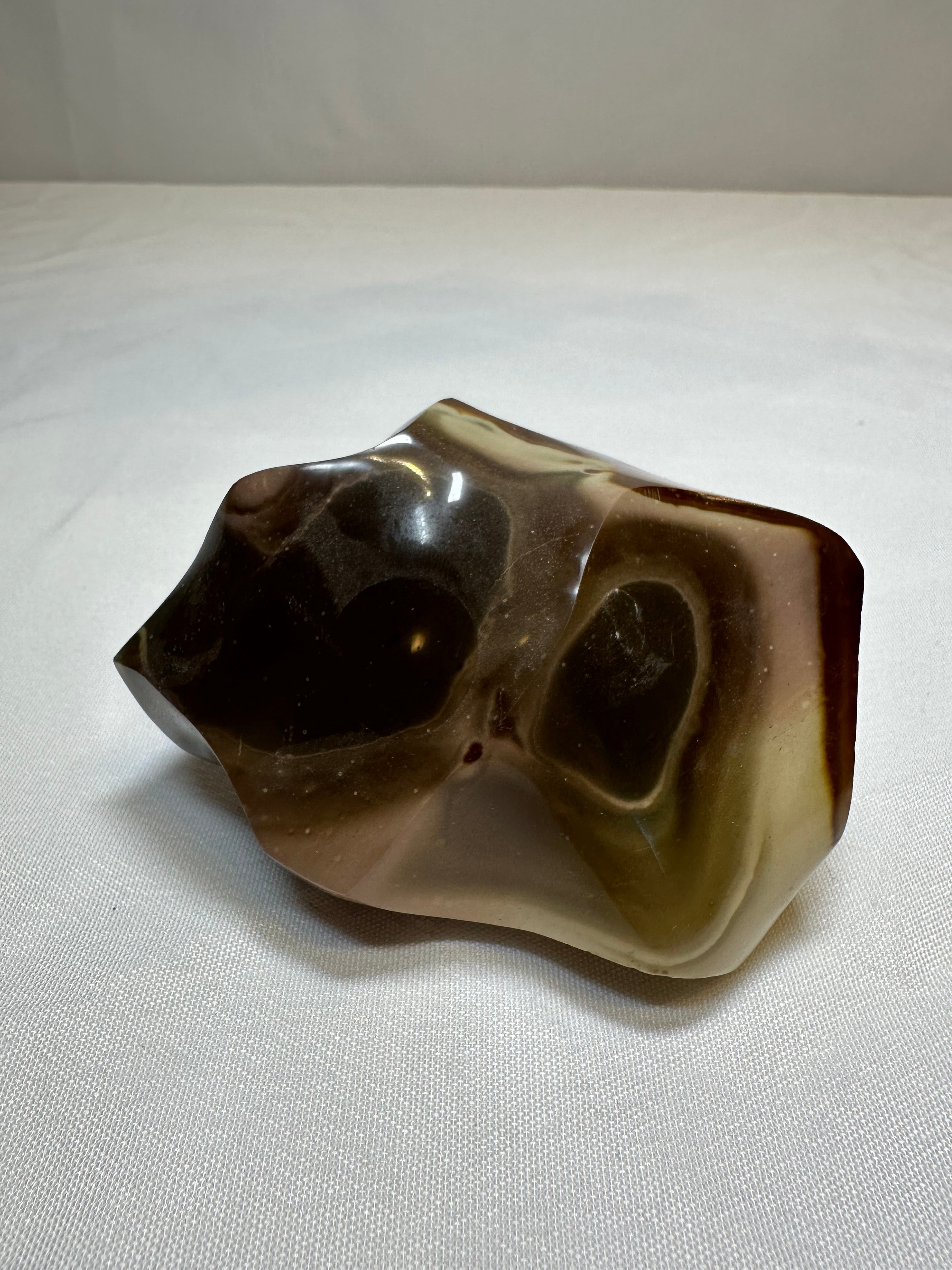 Jaspe polychrome du désert