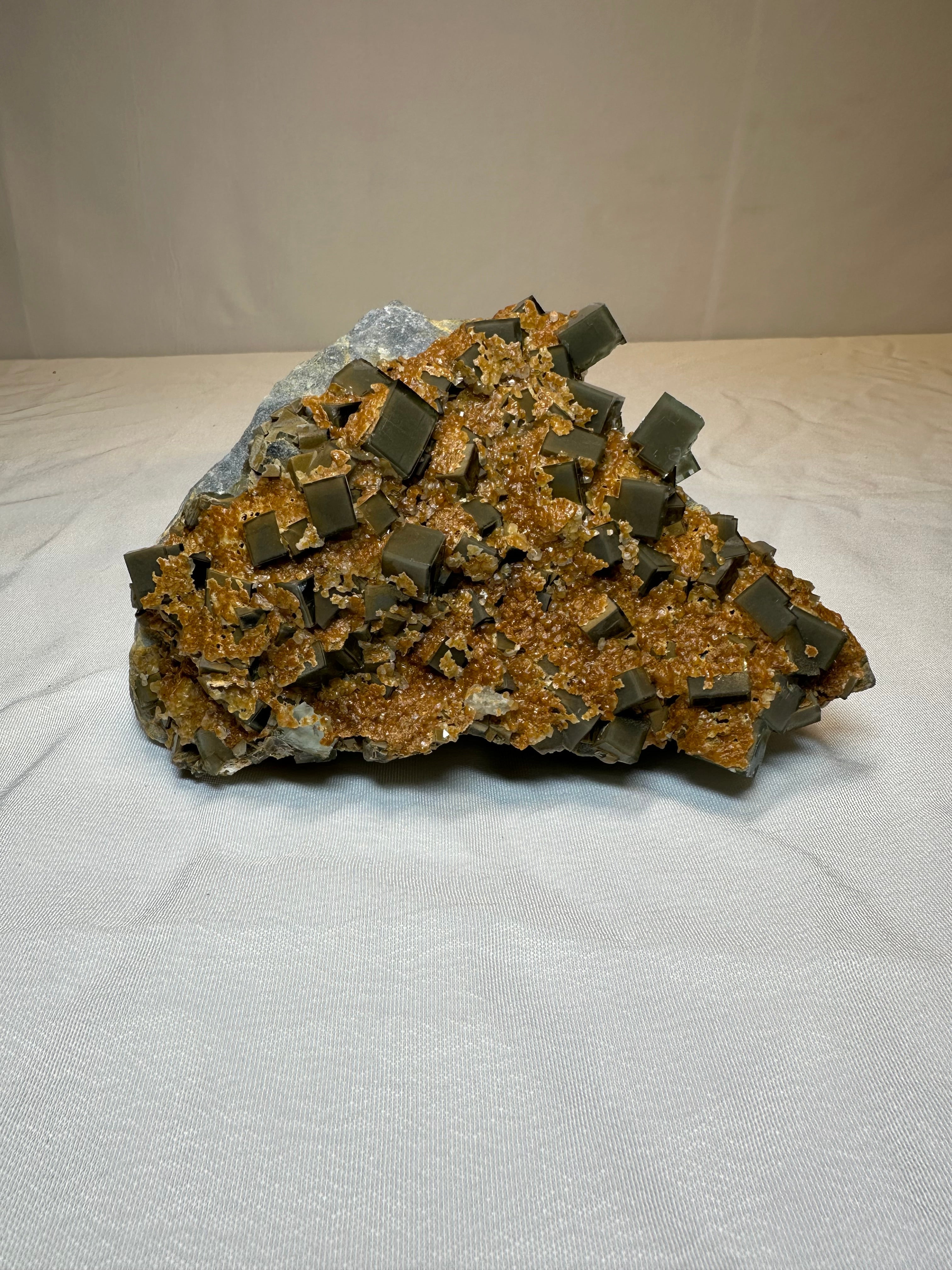 Fluorite dans la matrice